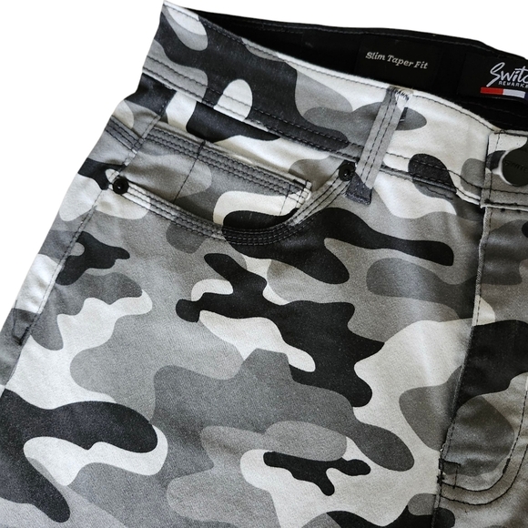 Camouflage Slim Taper Fit Jeans - Picture 11 of 11